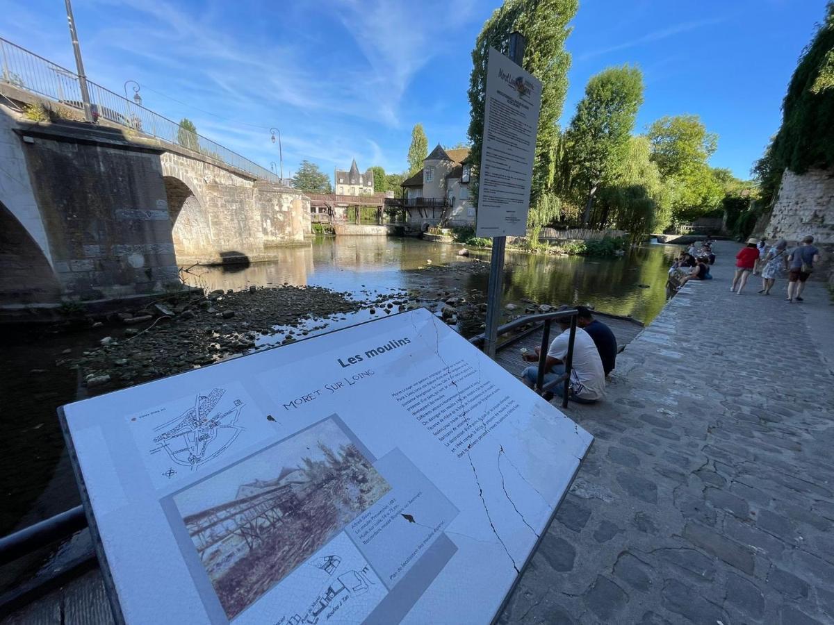 Les Pieds Dans L'Eau - Moret Centre Esterno foto